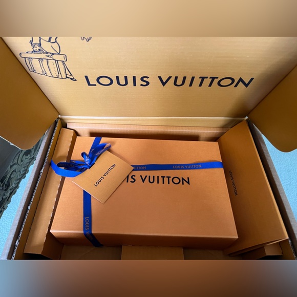 NIB Louis Vuitton By The Pool Kirigami Pouchette Pouch M82387 Limited Edition - Picture 15 of 16